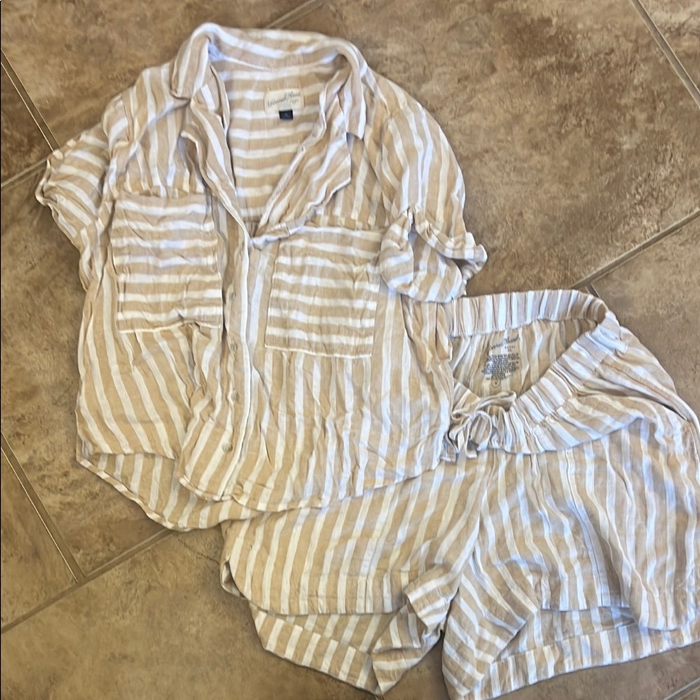 Universal Threads Striped Beige and White Button-Up Shirt and Shorts Set